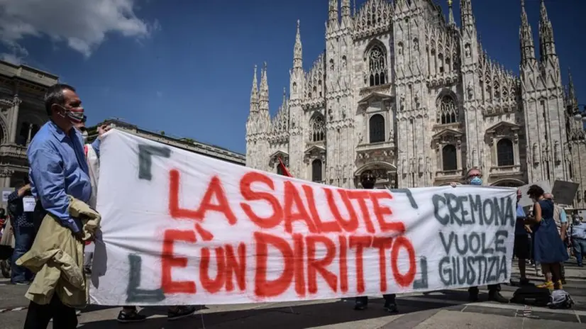 Alcune immagini dalla manifestazione milanese