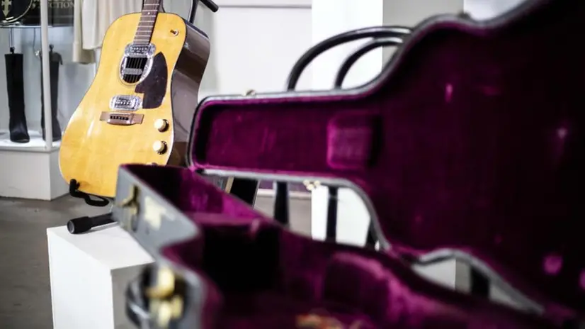La chitarra battuta all'asta a New York