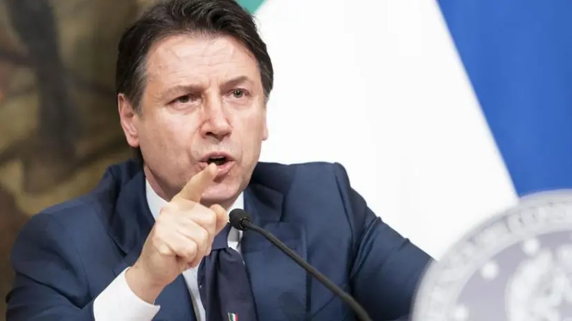 Lo scontro politico