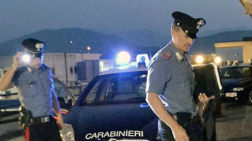 Carabinieri al lavoro. Foto © www.giornaledibrescia.it