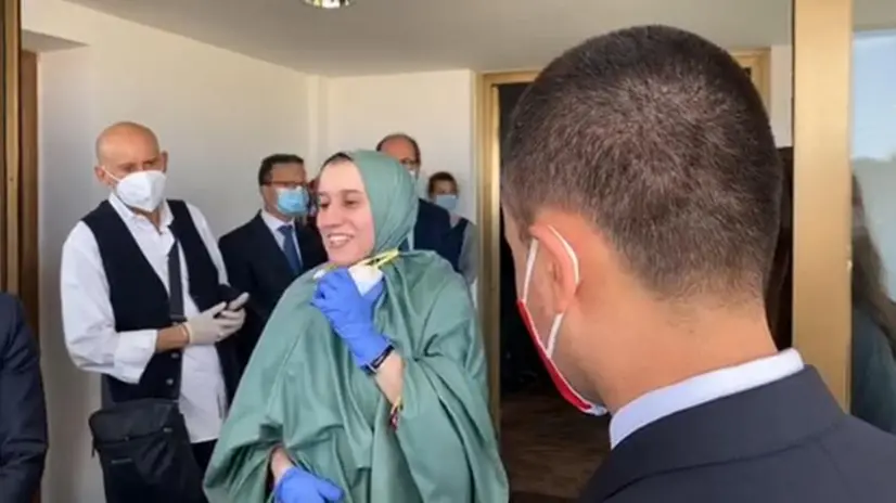 Silvia Romano appena atterrata a Ciampino
