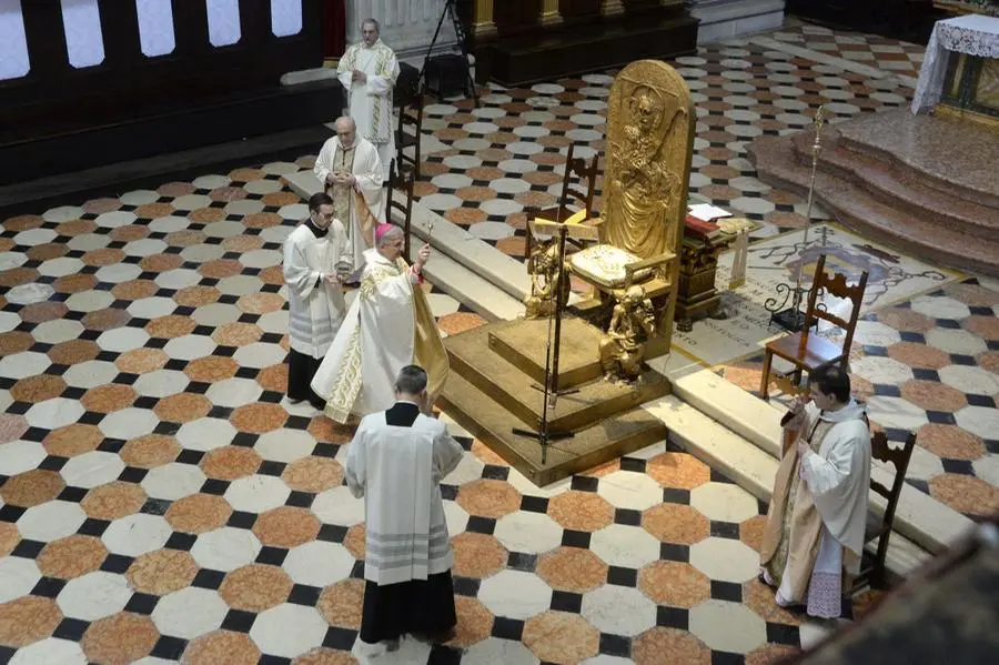 La celebrazione della Messa di Pasqua in Duomo