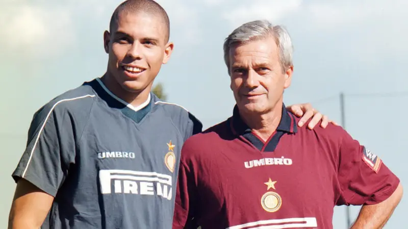 Calcio, alcune immagini di Gigi Simoni