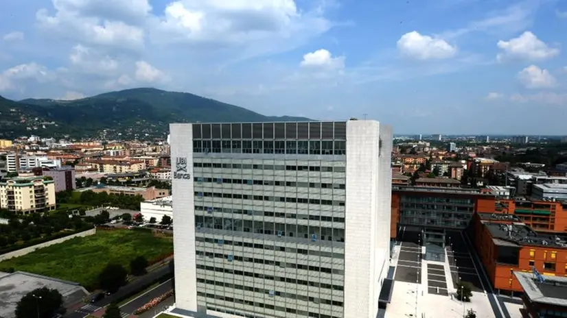 La sede centrale bresciana di Ubi Banca - Foto New Reporter Favretto © www.giornaledibrescia.it