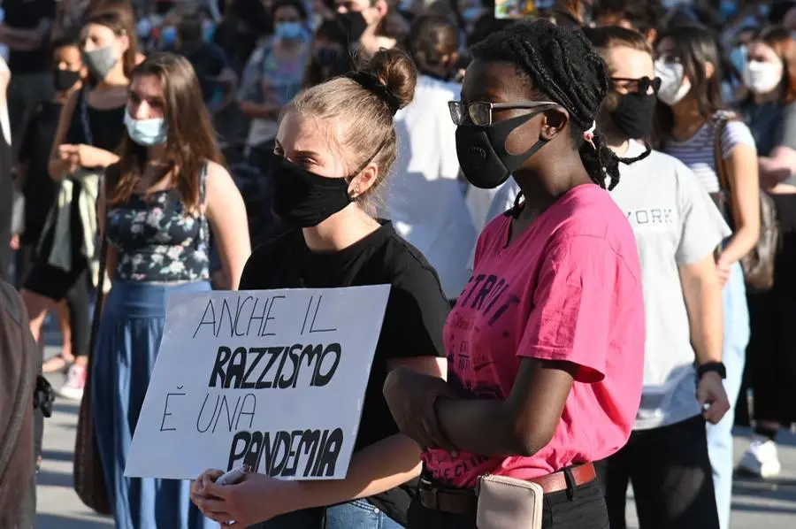 Collettivo Uno, contro il razzismo in piazza Vittoria