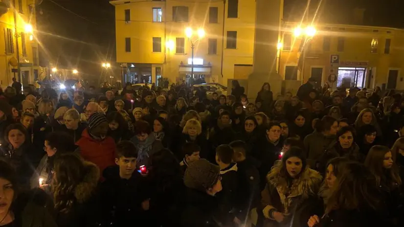 Centinaia di persone a Bedizzole per Francesca Fantoni