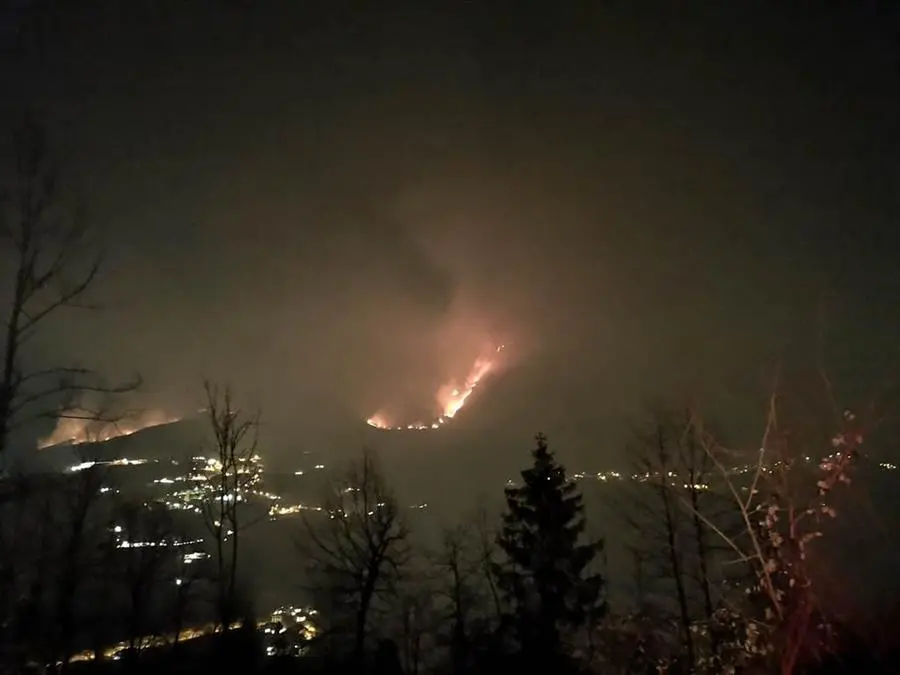 Incendi in Valsabbia, il fuoco avanza