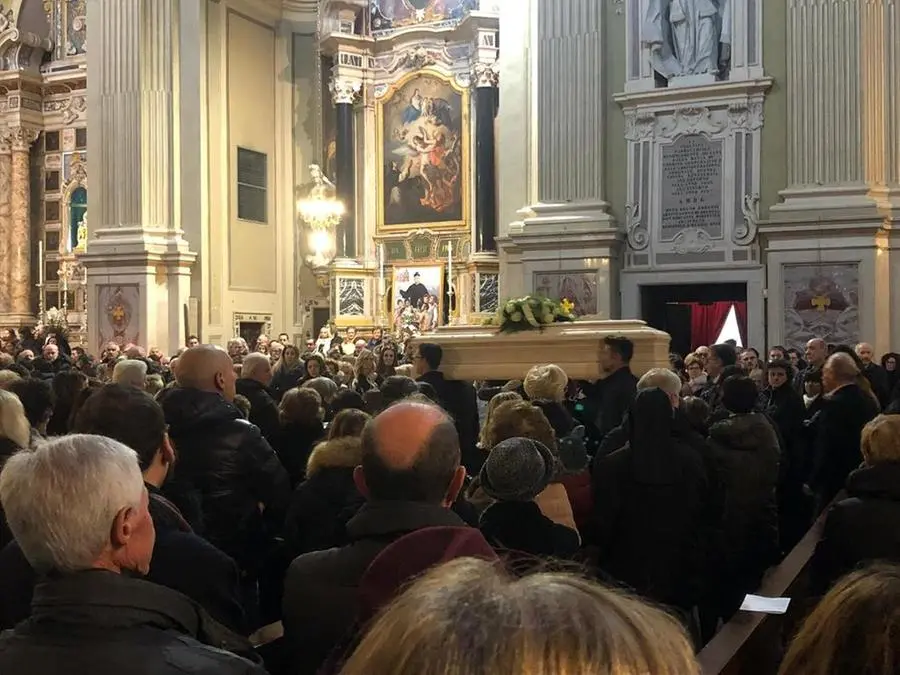 I funerali di Francesca Fantoni - © www.giornaledibrescia.it