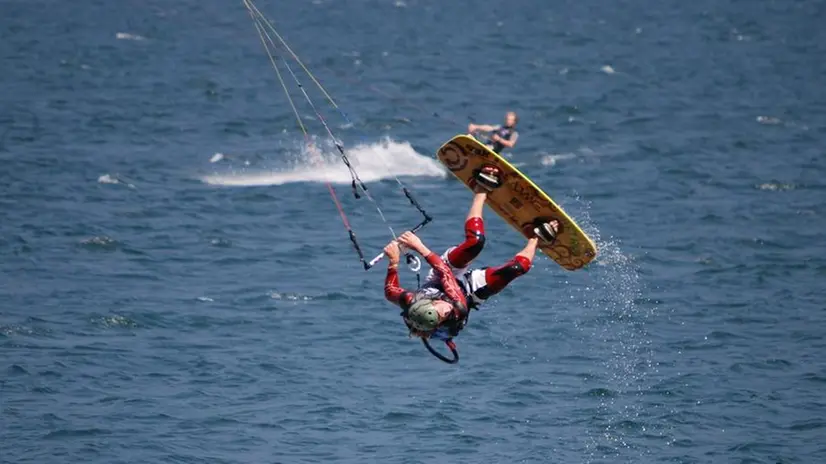 Multa salata per nove surfisti bresciani