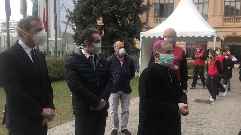 Fiera Milano: la benedizione dell'arcivescovo