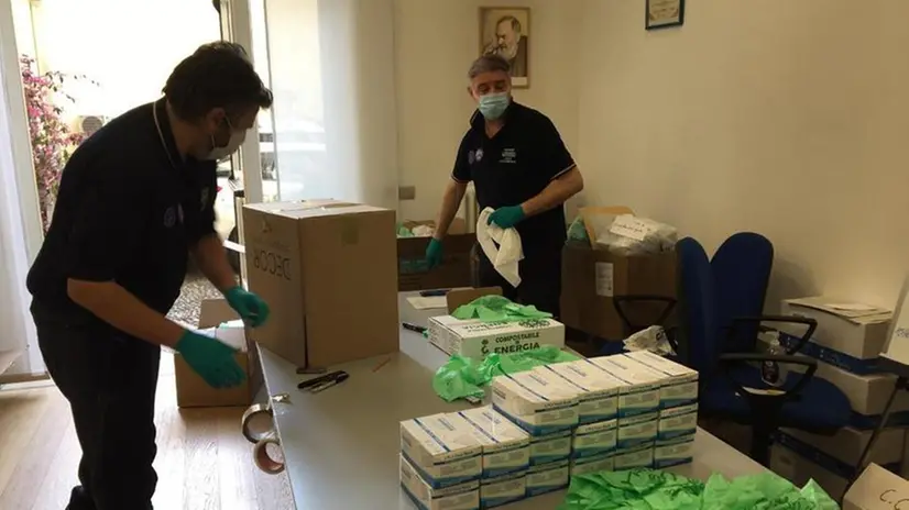 AiutiAMObrescia, si lavora per distribuire il materiale