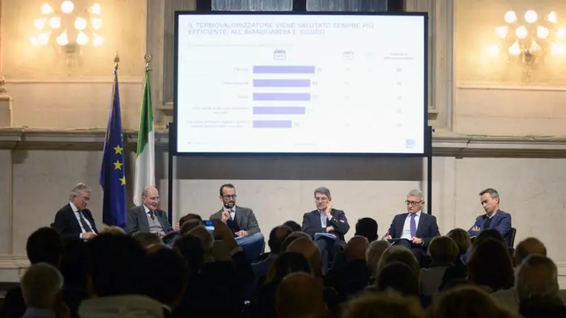 La presentazione del rapporto Ipsos in Loggia
