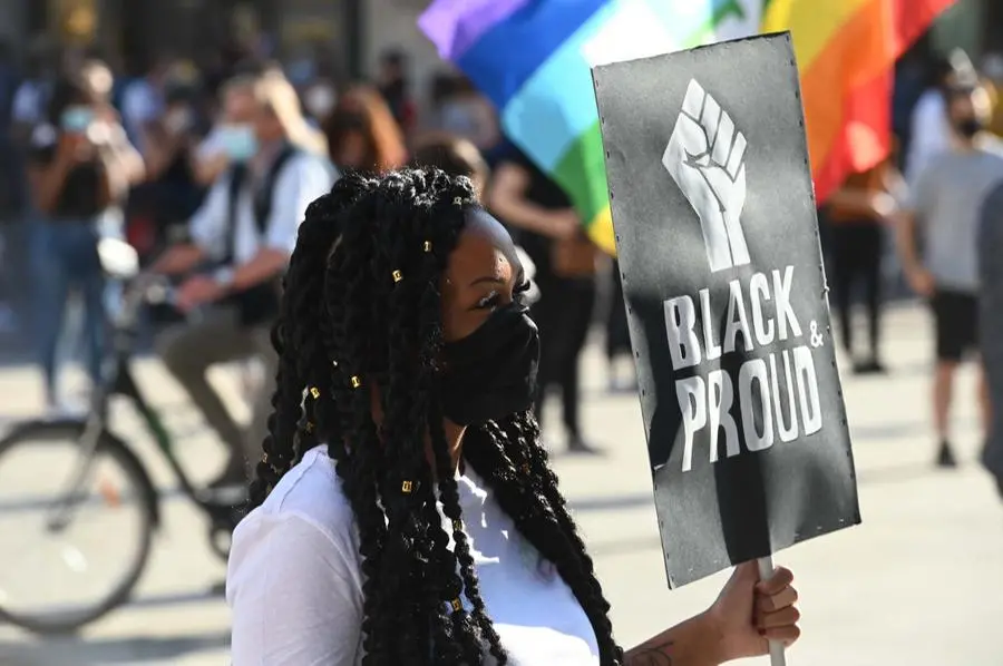 Collettivo Uno, contro il razzismo in piazza Vittoria