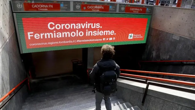 La campagna di Regione Lombardia in metropolitana a Milano - Foto Ansa