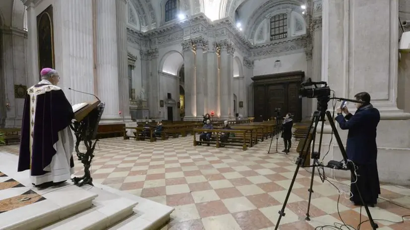 Messa delle Ceneri: Duomo vuoto e rito in diretta tv