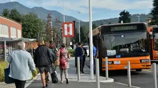 Autobus sostitutivi in servizio per lo stop della metropolitana (archivio) - © www.giornaledibrescia.it