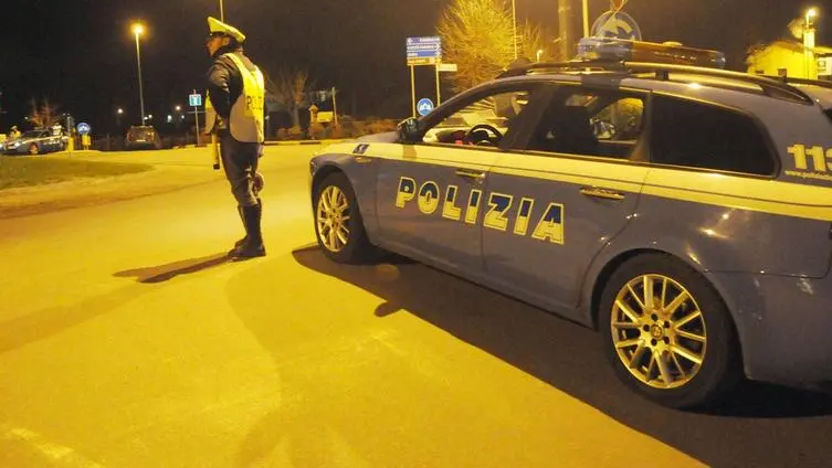 Pattuglie. I controlli della Polizia Stradale.