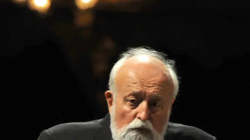 Krzysztof Penderecki sul palco del Teatro Grande per il Festival Pianistico del 2003