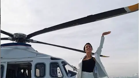 Arrivo a Sanremo da diva in elicottero - Foto tratta da Instagram
