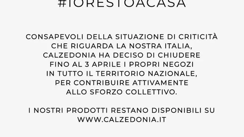 Il messaggio lanciato da Calzedonia sui social - Foto © www.giornaledibrescia.it