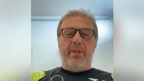 Tullio Gritti, bandiera del Brescia e oggi vice allenatore dell'Atalanta, nel videomessaggio - Frame tratto dal video su Facebook © www.giornaledibrescia.it