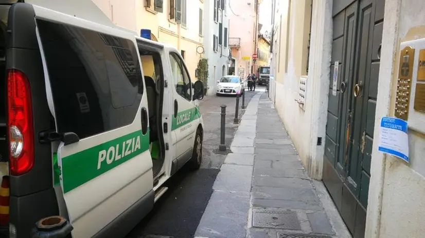 La Polizia locale ha curato i rilievi (foto archivio) - © www.giornaledibrescia.it