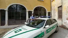 Una pattuglia nella sede della Polizia locale di Bagnolo - Foto © www.giornaledibrescia.it