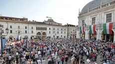 La Festa della Liberazione in piazza Loggia - Foto © www.giornaledibrescia.it