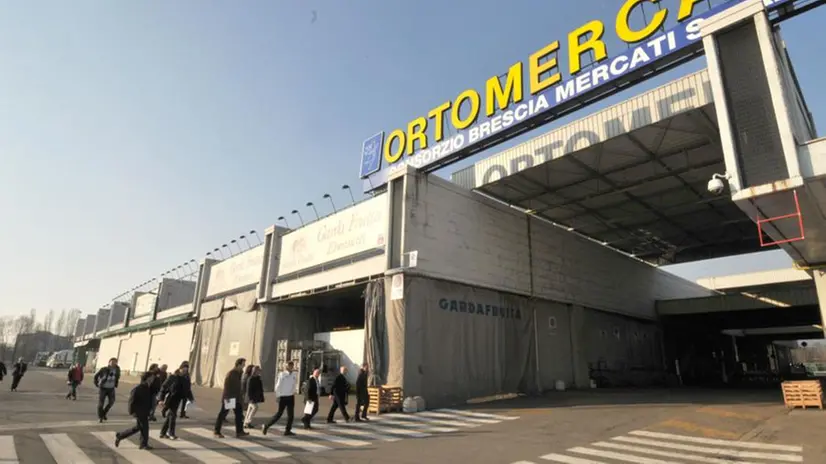 L'ingresso dell'Ortomercato - Foto © www.giornaledibrescia.it