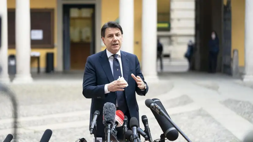 Il premier Giuseppe Conte ha incontrato la stampa a Milano - Foto Ansa © www.giornaledibrescia.it