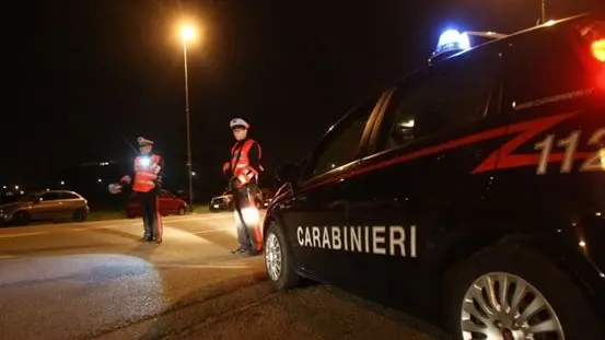 Una pattuglia di carabinieri (archivio) - © www.giornaledibrescia.it