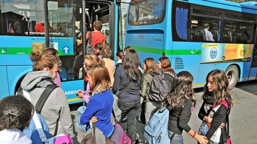 Studenti, trasporto pubblico - © www.giornaledibrescia.it