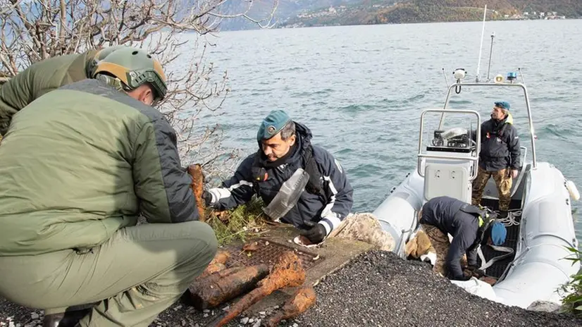 La Marina militare recupera le bombe della Seconda guerra mondiale