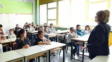 Nella foto d’archivio una lezione in una scuola primaria - Foto © www.giornaledibrescia.it