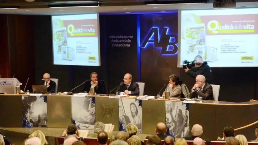 Un momento della presentazione dell'inserto dello scorso anno - © www.giornaledibrescia.it