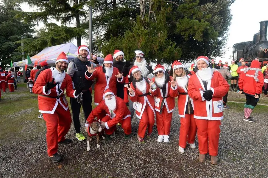 La corsa dei Babbo Natale/2