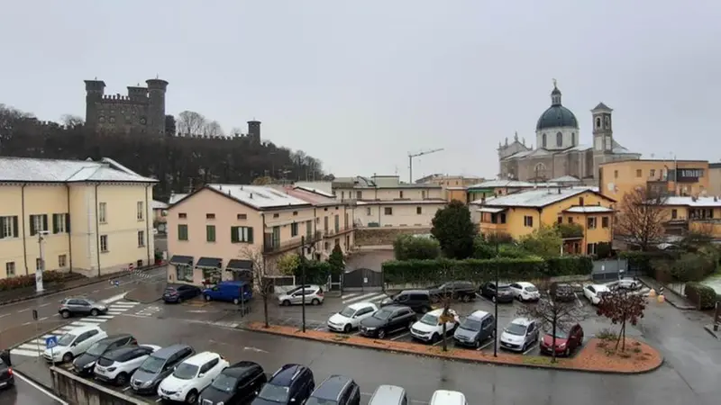 Fiocchi misti a pioggia ghiacciata anche a Montichiari - © www.giornaledibrescia.it