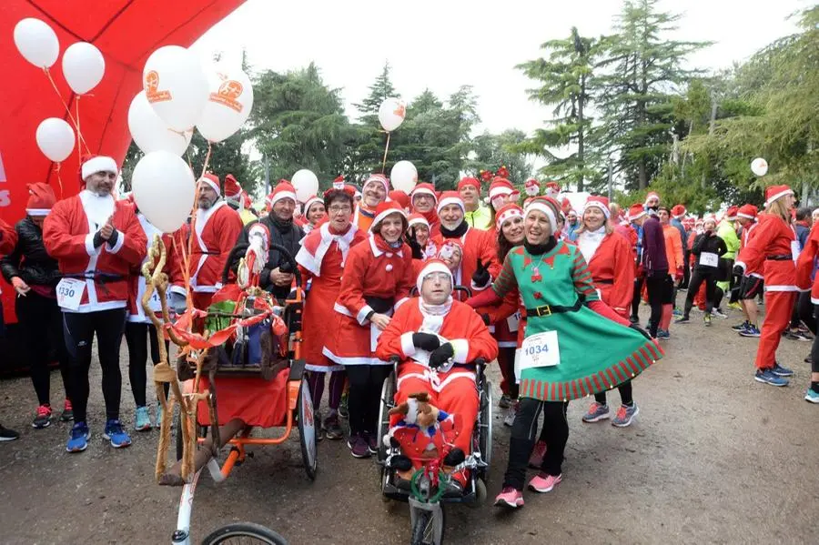 La corsa dei Babbo Natale/2