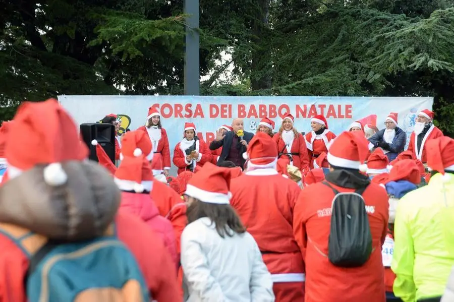 La corsa dei Babbo Natale/2