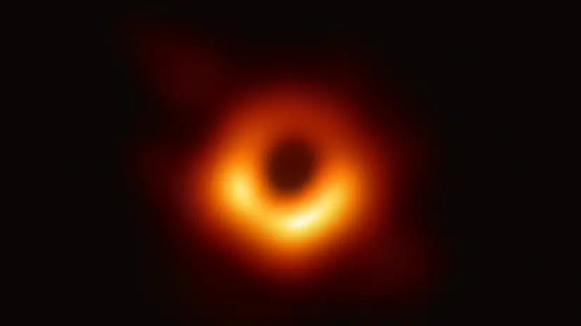 La foto del buco nero -© www.giornaledibrescia.it