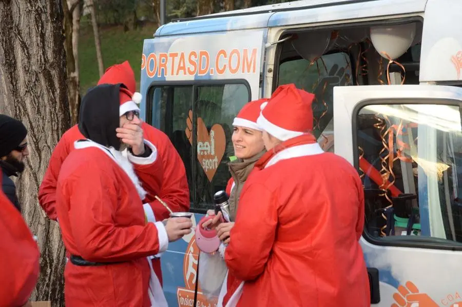 La corsa dei Babbo Natale/2