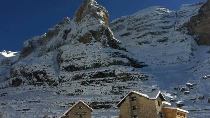 Il rifugio Tuckett - Foto Lucia Venturelli © www.giornaledibrescia.it