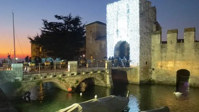 Sirmione trasforma il turismo in una risorsa che frutta denaro