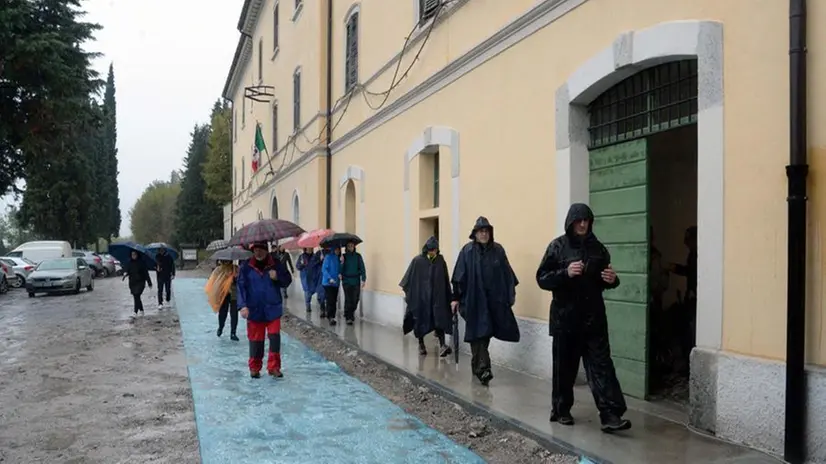 L'inaugurazione della caserma Zanardelli