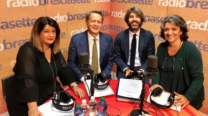 A Radiobresciasette. Da sinistra Damini, Tamburini, Bissolotti e Vallini ospiti di Magazine TV