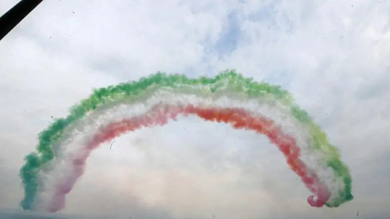 Le Frecce Tricolori nel cielo di Desenzano