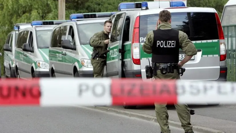 Agenti di Polizia tedesca (archivio) - Foto Ansa © www.giornaledibrescia.it