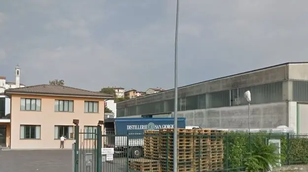 La distilleria di Paratico dov’è avvenuto il tragico incidente - © www.giornaledibrescia.it