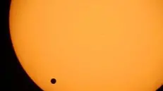 Mercurio durante il passaggio davanti al Sole (Foto di archivio)