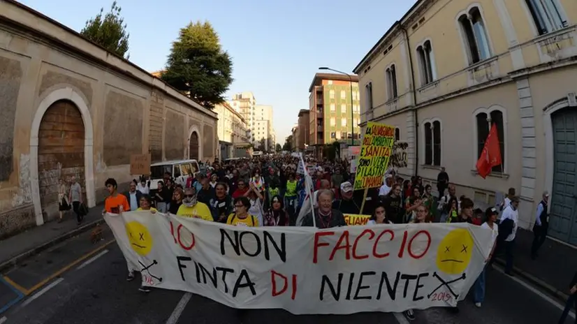 In 15mila per #iononfacciofintadiniente